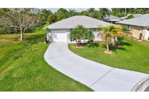5713 Thrinax Pl, Fort Pierce, FL 34982, Sold 05/10/22