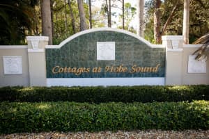 12287 SE Plandome Dr, Hobe Sound, FL 33455, Sold 04/20/22