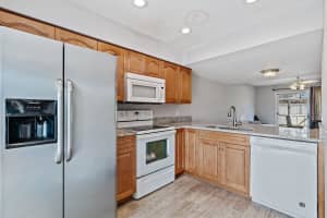 6158 Riverwalk Ln UNIT 6, Jupiter, FL 33458, Sold 04/11/22