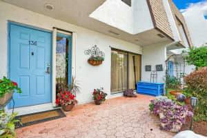 360 Canal Point S #1360, Delray Beach, FL 33444, Sold 04/25/22