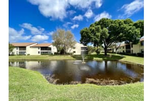 3256 Perimeter Dr, Greenacres, FL 33467, Sold 04/25/22