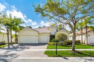 151 Palm Beach Plantation Blvd, Royal Palm Beach, FL 33411, Sold 05/27/22