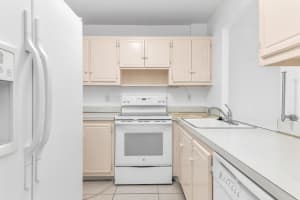 500 SE 2nd Ave #22, Deerfield Beach, FL 33441, Sold 05/05/22