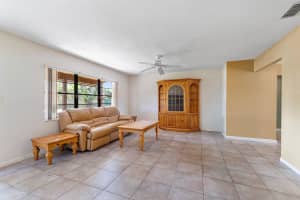 9849 Spanish Isles Dr, Boca Raton, FL 33496, Sold 08/26/22