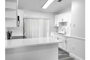 7838 W 29th Ln Apt 202-21, Hialeah, FL 33018, Sold 04/29/22