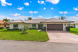 8896 SE Harbor Island Way, Hobe Sound, FL 33455, Sold 04/18/22