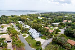 9 Quail Run Ln, Stuart, FL 34996, Sold 04/21/22