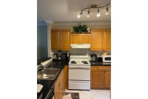 4431 NW 16th St #101, Lauderhill, FL 33313, Sold 09/20/22