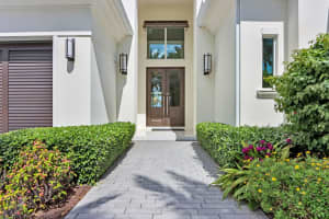 687 Hermitage Cir, Palm Beach Gardens, FL 33410, Sold 05/18/22