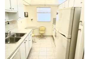 2320 SW 22nd Ave APT 211, Delray Beach, FL 33445, Sold 08/24/22
