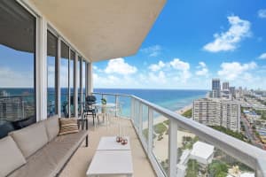 7330 Ocean Terrace c 2803, Miami Beach, FL 33141, Sold 04/26/22