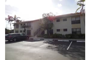 1440 Lake Crystal Dr, West Palm Beach, FL 33411, Sold 04/18/22