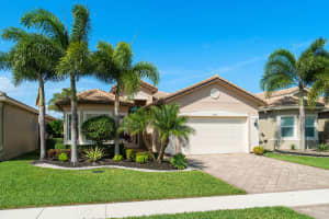 8255 Cloud Peak Dr, Boynton Beach, FL 33473, Sold 05/10/22