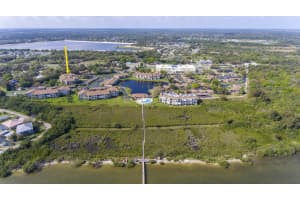 6175 S Mirror Lake Dr APT 208, Sebastian, FL 32958, Sold 08/02/22