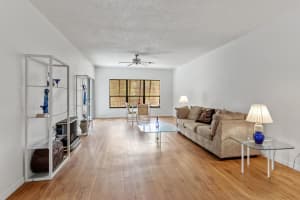 6175 S Mirror Lake Dr APT 208, Sebastian, FL 32958, Sold 08/02/22