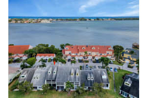 57 N Lakeshore Dr #57, Hypoluxo, FL 33462, Sold 04/28/22