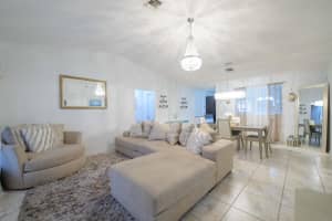 5978 Lincoln Cir W, Lake Worth, FL 33463, Sold 05/17/22