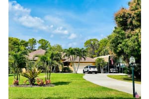 2964 NE Rosetree Dr, Jensen Beach, FL 34957, Sold 04/11/22