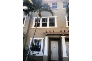 770 Millbrae Ct UNIT 4, West Palm Beach, FL 33401, Sold 05/16/22