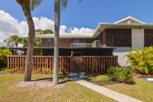 1702 SE Sir Lancelot Dr, Port St. Lucie, FL 34952, Sold 05/27/22