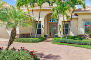 7370 SE Pierre Cir, Stuart, FL 34997, Sold 07/05/22