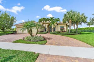 7370 SE Pierre Cir, Stuart, FL 34997, Sold 07/05/22