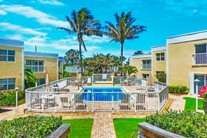 3541 NE Ocean Blvd APT 4, Jensen Beach, FL 34957, Sold 12/15/23