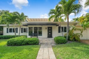 705 SE Atlantic Dr, Lantana, FL 33462, Sold 05/02/22