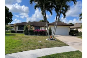 10830 Greentrail Dr S, Boynton Beach, FL 33436, Sold 05/25/22