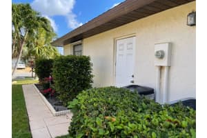 10830 Greentrail Dr S, Boynton Beach, FL 33436, Sold 05/25/22