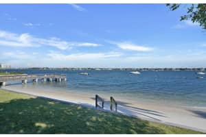 5600 N Flagler Dr APT 301, West Palm Beach, FL 33407, Sold 06/03/22