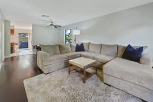 401 Sandtree Dr, Palm Beach Gardens, FL 33403, Sold 04/21/22