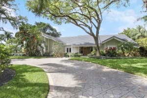18660 SE River Ridge Rd, Tequesta, FL 33469, Sold 07/15/22