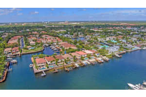 706 Sandy Point Ln, West Palm Beach, FL 33410, Sold 06/08/22