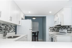 5985 Forest Hill Blvd APT 102, West Palm Beach, FL 33415, Sold 04/22/22