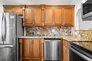 139 Sparrow Dr #4b, Royal Palm Beach, FL 33411, Sold 04/22/22