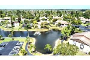 340 Pine Ridge Cir b 2, Greenacres, FL 33463, Sold 04/15/22