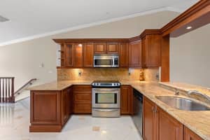 9807 Pavarotti Terrace APT 204, Boynton Beach, FL 33437, Sold 05/02/22