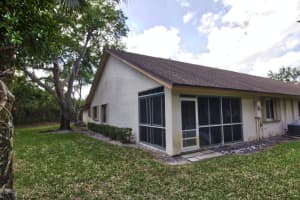 146 Paradise Crescent, Royal Palm Beach, FL 33411, Sold 05/09/22