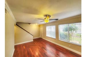 5312 Bosque Ln APT 77, West Palm Beach, FL 33415, Sold 04/15/22