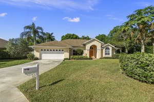 3740 8th Pl, Vero Beach, FL 32960, Sold 05/23/22