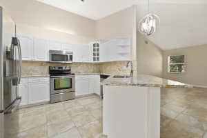 3740 8th Pl, Vero Beach, FL 32960, Sold 05/23/22