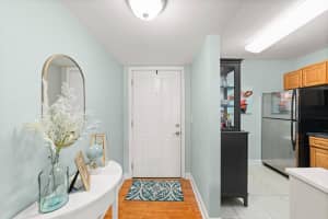 1025 Lake Shore Dr APT 102, West Palm Beach, FL 33403, Sold 04/27/22