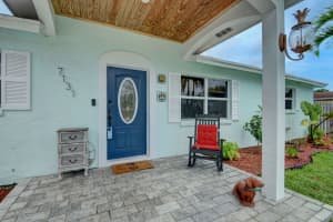 7131 Oakmont Dr, Lake Worth, FL 33467, Sold 04/15/22