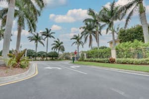 3203 Scarletta Dr, Riviera Beach, FL 33404, Sold 05/11/22