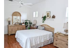 4540 S Barwick Ranch Cir, Delray Beach, FL 33445, Sold 04/20/22