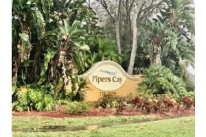 879 Pipers Cay Dr, West Palm Beach, FL 33415, Sold 05/05/22