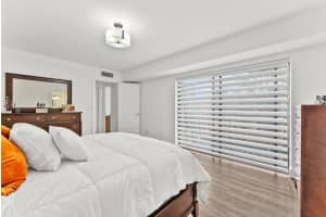 962 Springdale Cir, Palm Springs, FL 33461, Sold 05/09/22