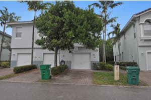 3217 Laurel Ridge Cir, Riviera Beach, FL 33404, Sold 05/31/22