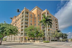 403 S Sapodilla Ave, West Palm Beach, FL 33401, Sold 06/06/22